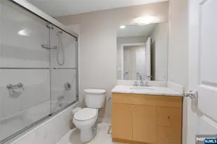 2201 City Pl, Edgewater, NJ 07020 - Photo 15
