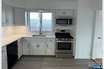 41 Kipp Avenue 2 #2, Elmwood Park, NJ 07407 - Photo 11