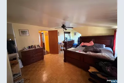 48 Sussex Road, Bergenfield, NJ 07621 - Photo 9