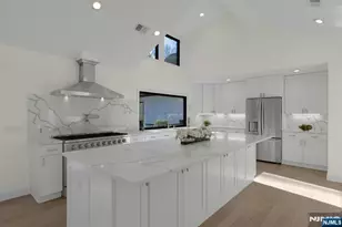 30 Sun Valley Rd, Ramsey, NJ 07446 - Photo 13