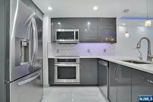 100 Old Palisade Road 710, Fort Lee, NJ 07024 - Photo 5