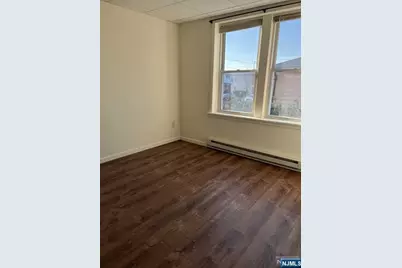 121 Westervelt Place 1F #1F, Lodi, NJ 07644 - Photo 9