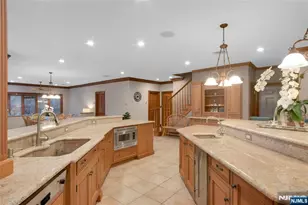 7 Finn Ct, Mahwah, NJ 07430 - Photo 13