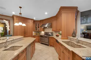 7 Finn Ct, Mahwah, NJ 07430 - Photo 11