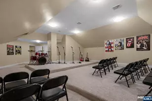 7 Finn Ct, Mahwah, NJ 07430 - Photo 33