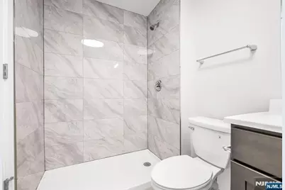 1 Center Street 205 #205, Clifton, NJ 07011 - Photo 11
