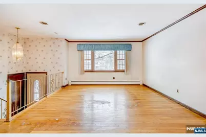 779 Decker Place, Paramus, NJ 07652 - Photo 7
