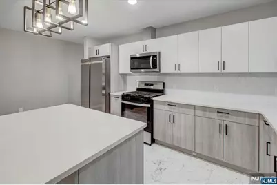 1081 18th Avenue, Newark, NJ 07106 - Photo 9