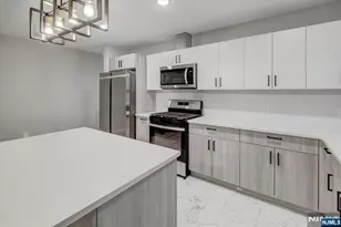 1081 18th Ave, Newark, NJ 07106 - Photo 9