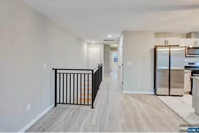 1081 18th Avenue, Newark, NJ 07106 - Photo 15