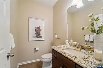 8 Masterson Court, Waldwick, NJ 07463 - Photo 23