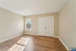 8 Masterson Ct, Waldwick, NJ 07463 - Photo 33