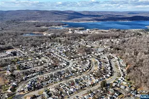 72 Burnside Pl, Wanaque, NJ 07420 - Photo 29