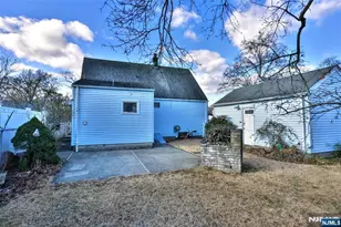 72 Burnside Pl, Wanaque, NJ 07420 - Photo 27