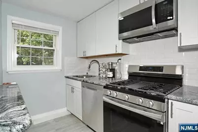 100 Huguenot Avenue 6B #6B, Englewood, NJ 07631 - Photo 11