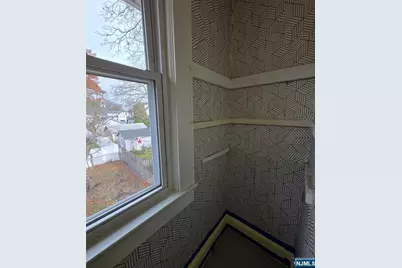 33 Harcourt Avenue, Bergenfield, NJ 07621 - Photo 7