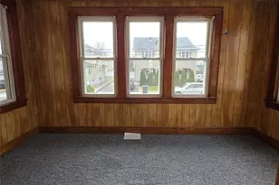 33 Harcourt Ave, Bergenfield, NJ 07621 - Photo 3