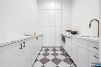 121 Jacquelin Avenue, Ho Ho Kus, NJ 07423 - Photo 17