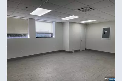 111 Charlotte Place 104 #104, Englewood Cliffs, NJ 07632 - Photo 3