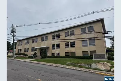 111 Charlotte Place 104 #104, Englewood Cliffs, NJ 07632 - Photo 9