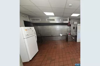 227 Englewood Avenue, Englewood, NJ 07631 - Photo 3