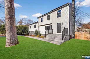 39 Andrew Ave, Oakland, NJ 07436 - Photo 3