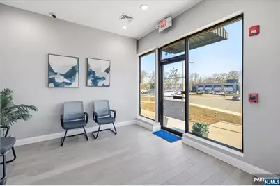 2 Forest Avenue A #A, Paramus, NJ 07652 - Photo 5