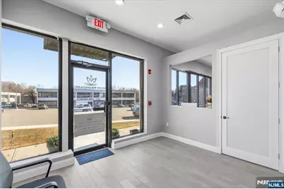 2 Forest Avenue A #A, Paramus, NJ 07652 - Photo 7