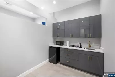 2 Forest Avenue A #A, Paramus, NJ 07652 - Photo 17