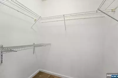 252 The Promenade 9-252 #9-252, Edgewater, NJ 07020 - Photo 17