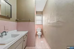 52 Tremont Terrace, Irvington, NJ 07111 - Photo 31