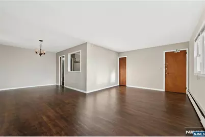 52 Tremont Terrace, Irvington, NJ 07111 - Photo 5