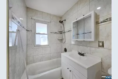 18 Bergen Avenue, Ridgefield Park, NJ 07660 - Photo 17