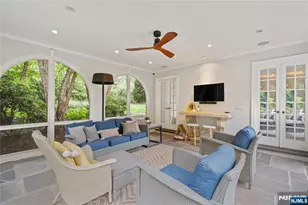 215 Upper Mountain, Montclair, NJ 07042 - Photo 9