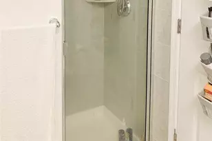 33 Parkside Ln 33, Teaneck Township, NJ 07666 - Photo 27