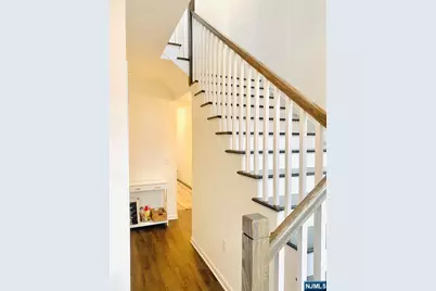 33 Parkside Lane 33 #33, Teaneck Township, NJ 07666 - Photo 3