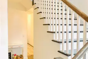 33 Parkside Ln 33, Teaneck Township, NJ 07666 - Photo 3