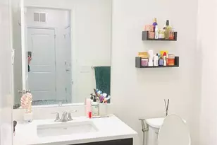 33 Parkside Ln 33, Teaneck Township, NJ 07666 - Photo 19