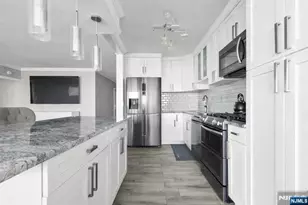 6 Horizon Road 2809, Fort Lee, NJ 07024 - Photo 9