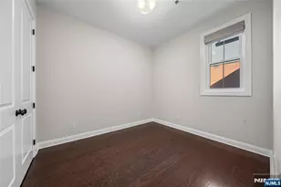 1600 Kaufer Ln 16, Fort Lee, NJ 07024 - Photo 9