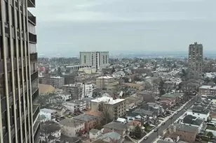 300 Winston Dr 2301, Cliffside Park, NJ 07010 - Photo 25