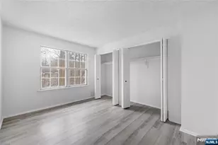 581 Holly Ct, Mahwah, NJ 07430 - Photo 13