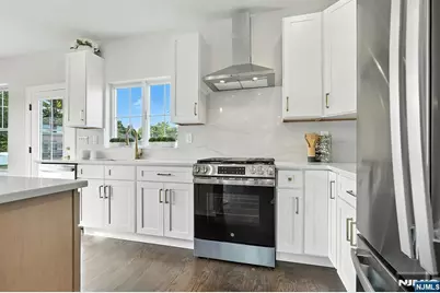 186 Canterbury Avenue, North Arlington, NJ 07031 - Photo 3
