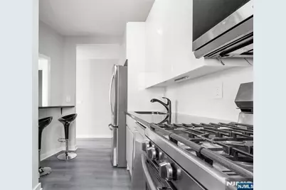 3315 Pleasant Avenue 521 #521, Union City, NJ 07087 - Photo 17