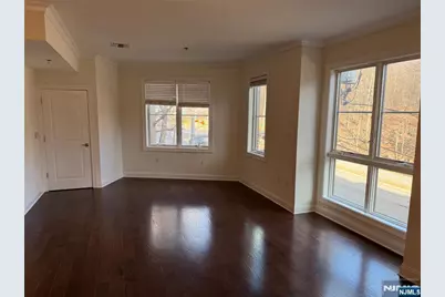 2001 Hudson Terrace 305 #305, Fort Lee, NJ 07024 - Photo 5