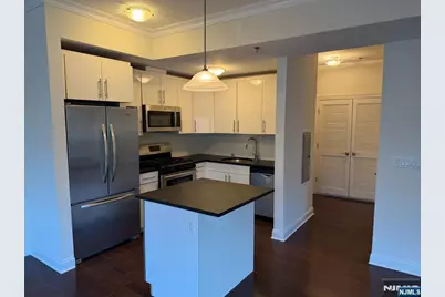 2001 Hudson Terrace 305 #305, Fort Lee, NJ 07024 - Photo 3