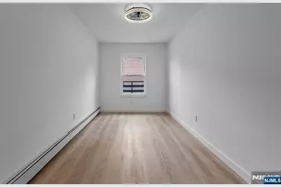 313 Grantwood Boulevard Apt 10 #Apt 10, Palisades Park, NJ 07650 - Photo 17