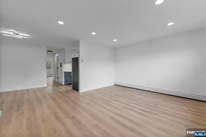 313 Grantwood Boulevard Apt 10 #Apt 10, Palisades Park, NJ 07650 - Photo 5