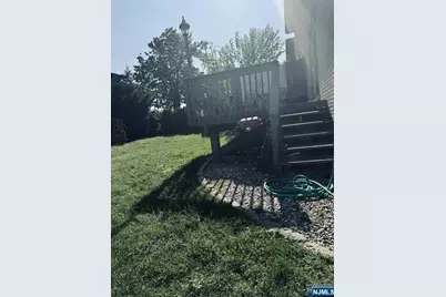 107 E Harwood Terrace B #B, Palisades Park, NJ 07650 - Photo 5