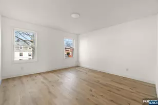 392 Clinton Pl, Newark, NJ 07112 - Photo 13